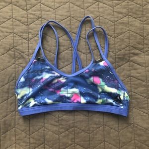 Reebok sports bra M